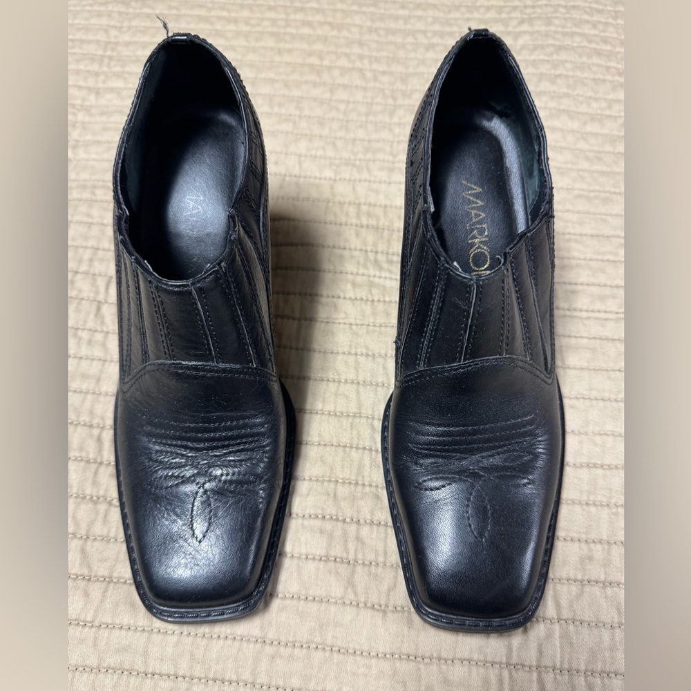 Elegant Black Ankle Boots by Markon